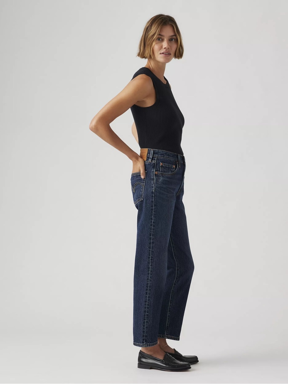 Levi’s 501 Originals Cropped (26” inseam) - dark wash